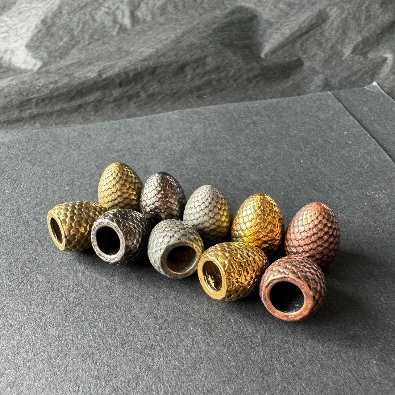 60x Metal Dragon Eggs, Upgrade Tokens for Wingspan Wyrmspan (Available in 5 Colors), Free Self-Standing Red Velvet Storage Pouch Included