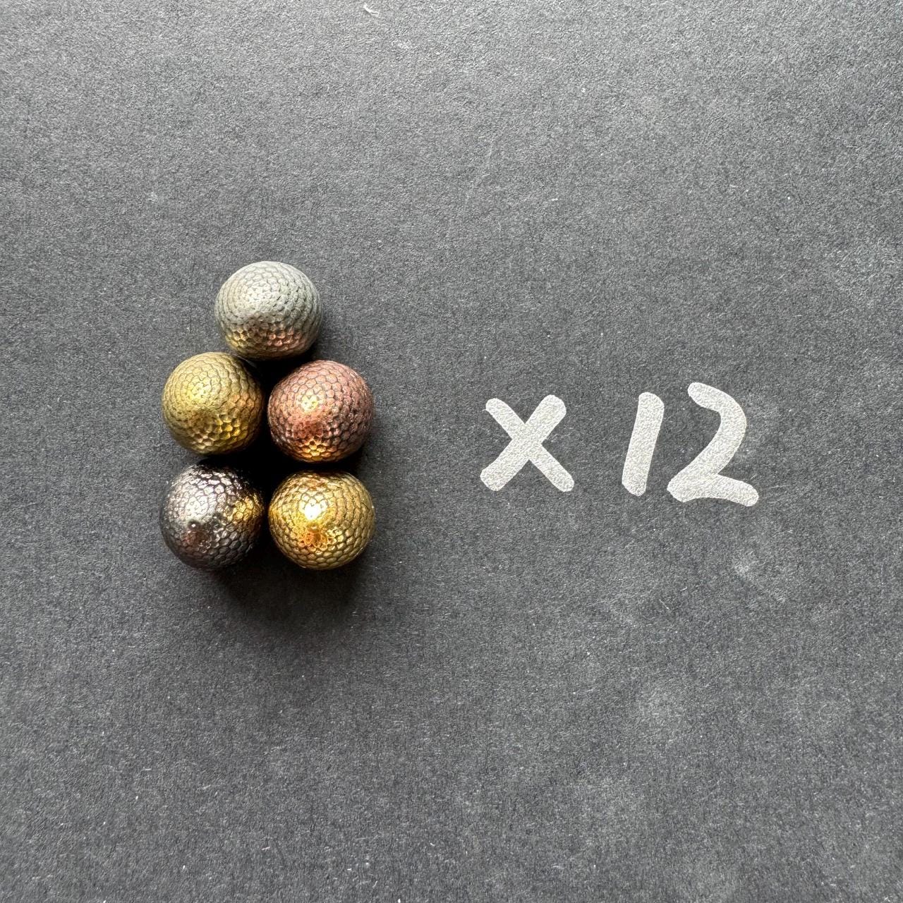 60x Metal Dragon Eggs, Upgrade Tokens for Wingspan Wyrmspan (Available in 5 Colors), Free Self-Standing Red Velvet Storage Pouch Included