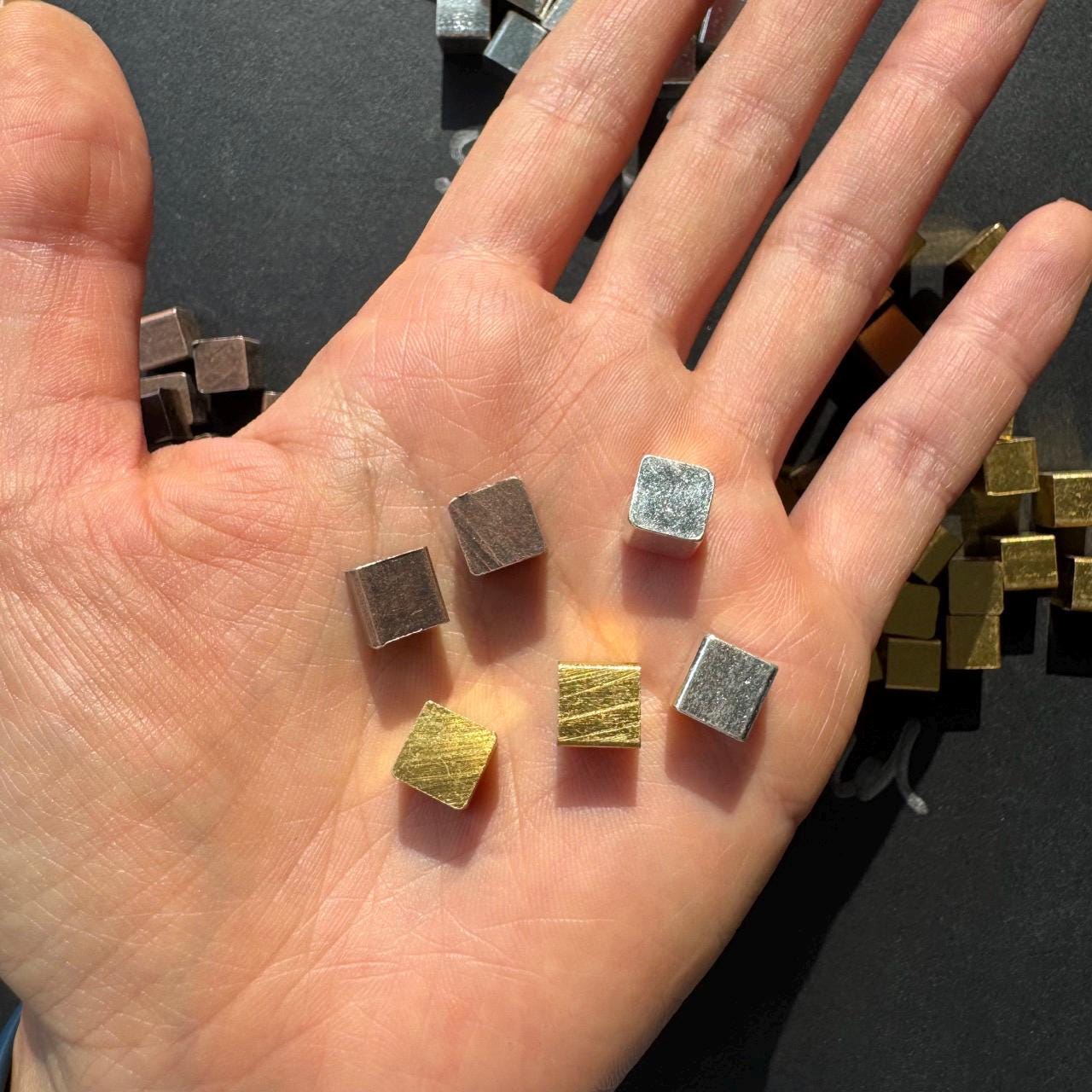40x 8mm/0.31inches Metal Cubes in Bronze, Sliver and Gold, Upgraded Board Game Tokens, Iron Miniature